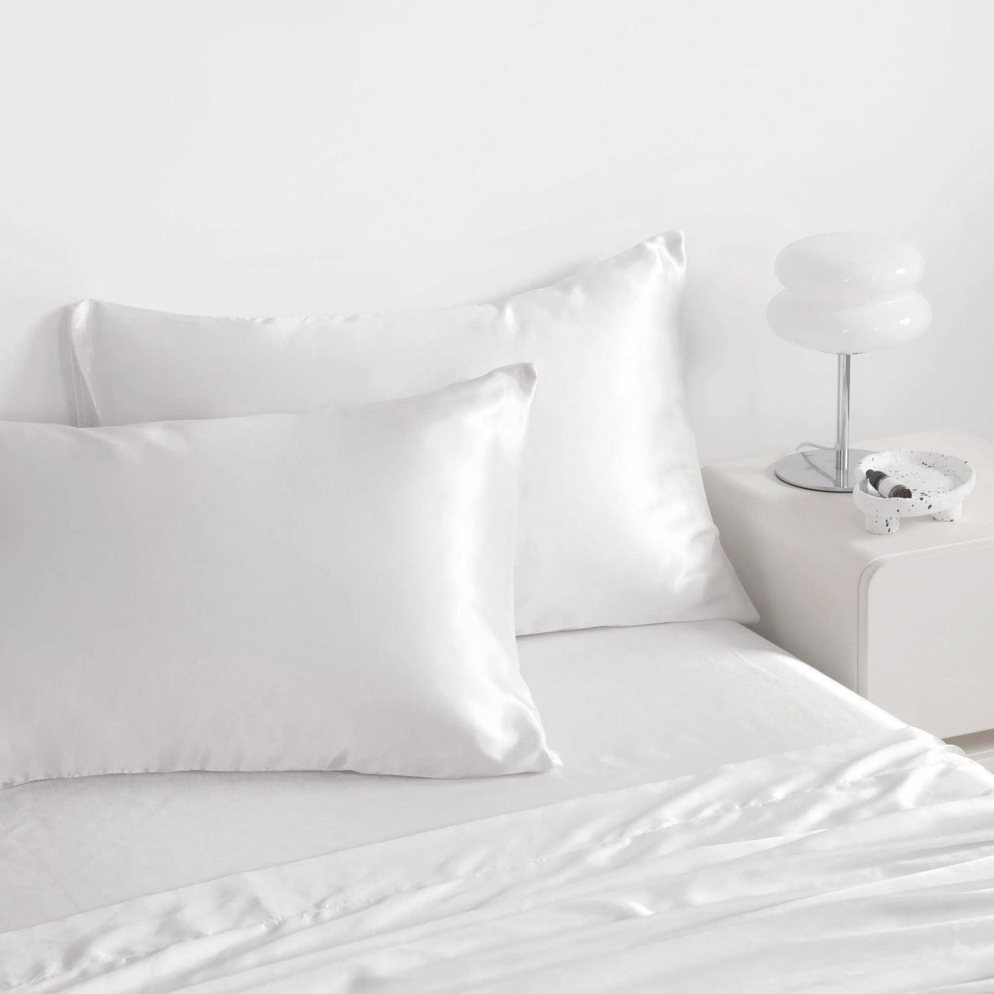 3-Piece Silky Satin Cooling Bed Sheet Set, Flat and 2 Pillowcases, Ultra Soft and Cozy